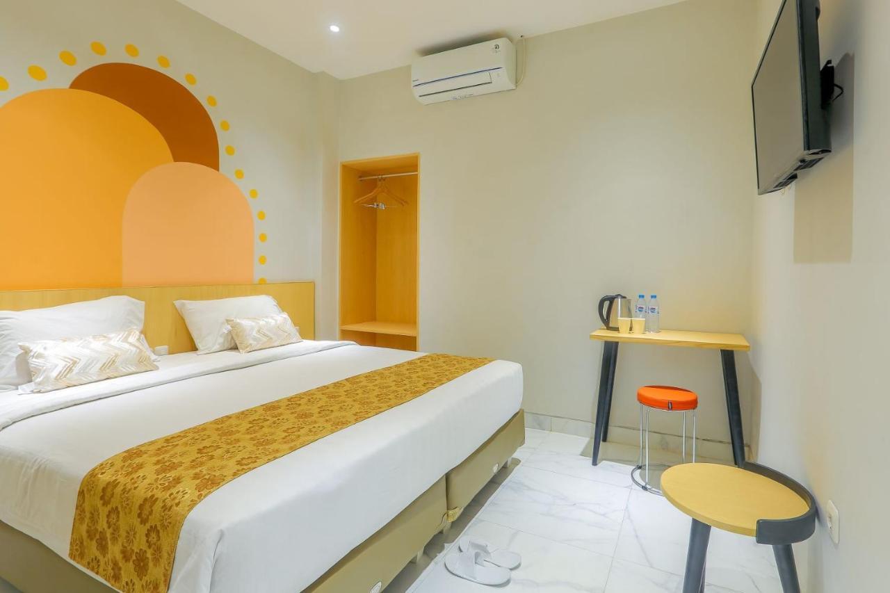 Genio Inn - Mantos Manado Bagian luar foto