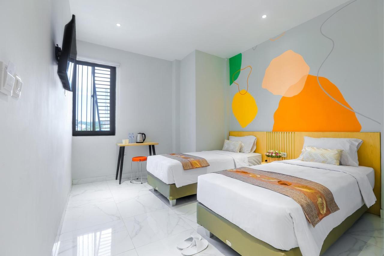 Genio Inn - Mantos Manado Bagian luar foto